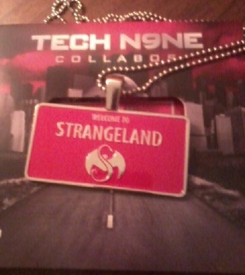 Best Buy Deluxe Edition - Welcome To Strangeland