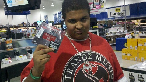 Fan At Best Buy Shows Off His Deluxe Edition