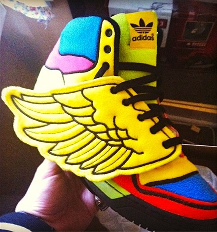 Adidas Originals -  Jeremy Scott Wings